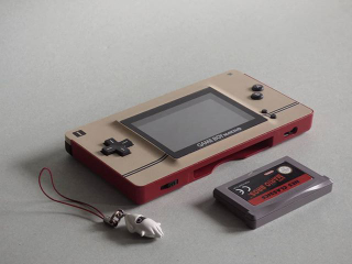 Illustration for article titled Broken Nintendo Handhelds Turned Into Beautiful Game Boys